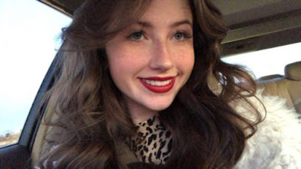 Meet your Posher, Isabelle